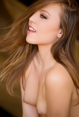 Aubrey Star Brown hair girl Aubrey Star got truly sexy titties and cunts