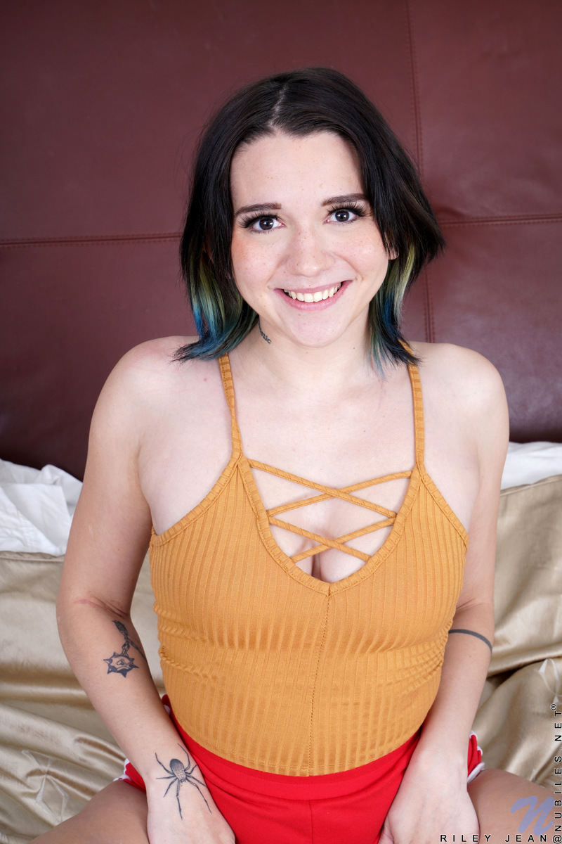 Riley Jean In Heels Over Head - Picture 06