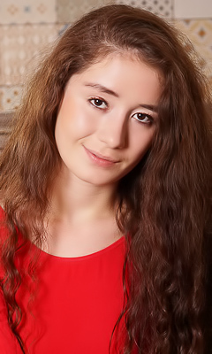 Sherie Stripping Down Completely Nude