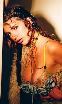 Aris Tantric Sensation: Feathers Trail As Tattoos Twirl Vortex of Desire